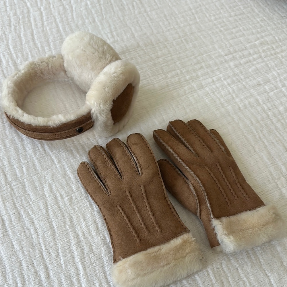 Brown and Cream Gloves and Earmuffs Set Ugg Australia M Shearling leather
